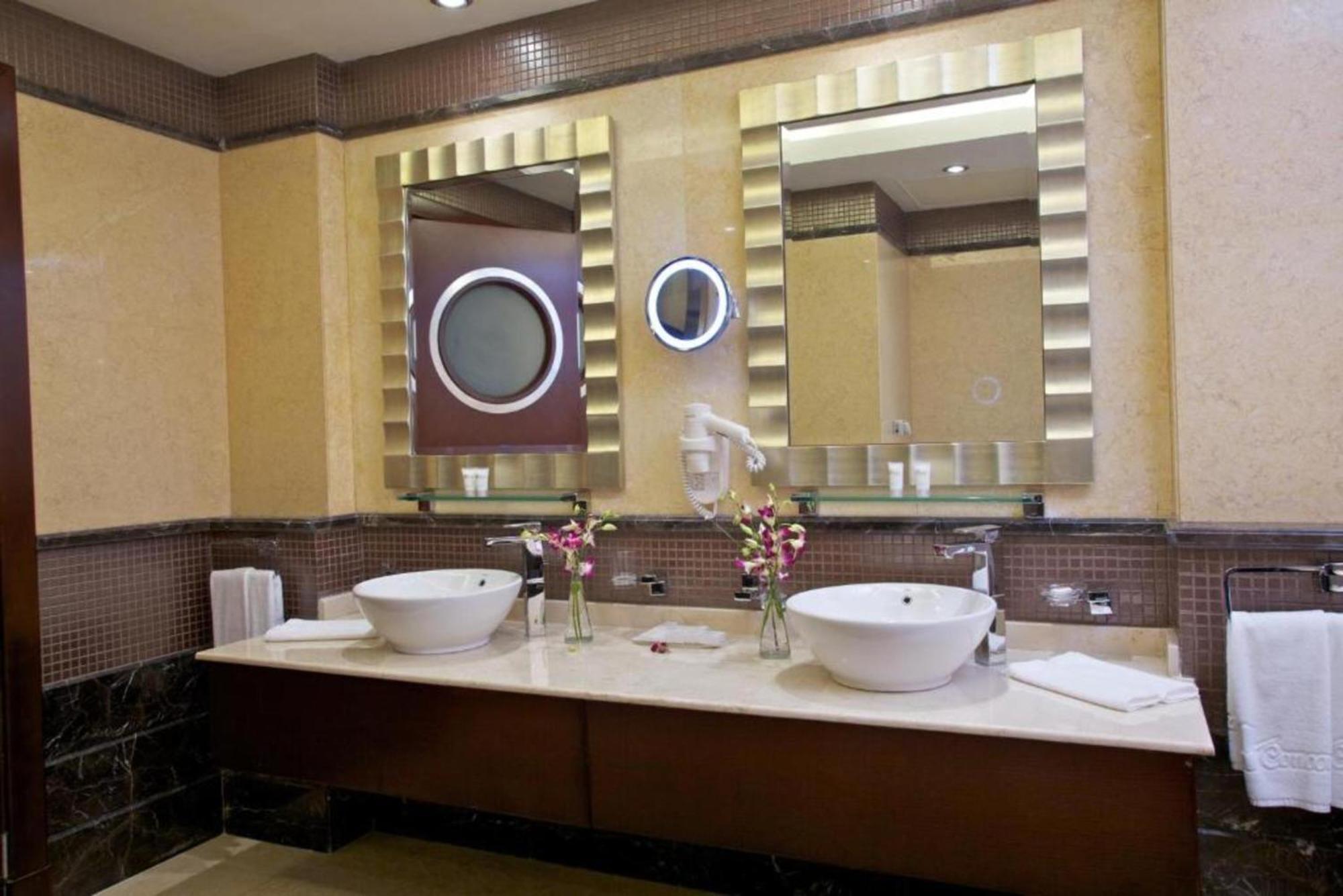 Concorde Hotel Near Exhibition Center By Palette Resorts الفجيرة المظهر الخارجي الصورة
